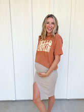 Load image into Gallery viewer, Hello Pumpkin Soft Graphic Tee